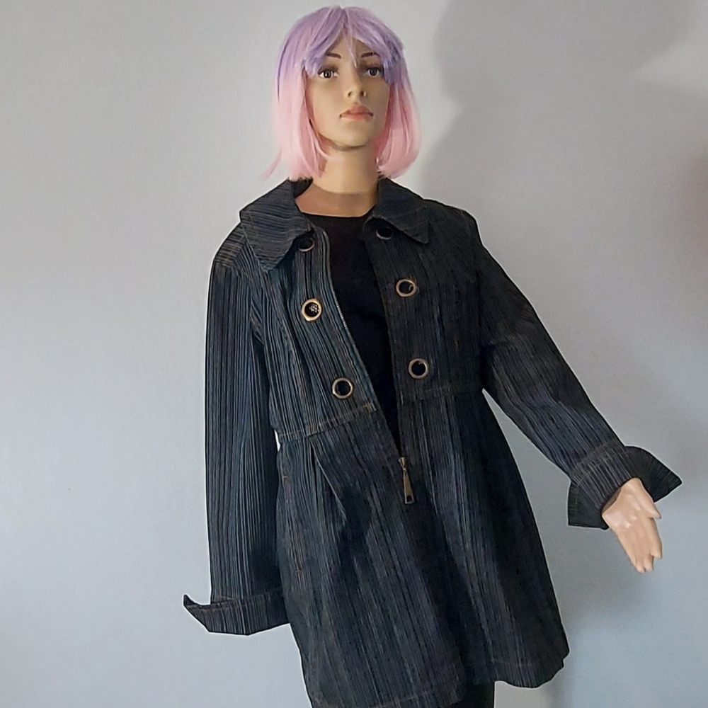 Ladies Jean jacket - Picture 1 of 6